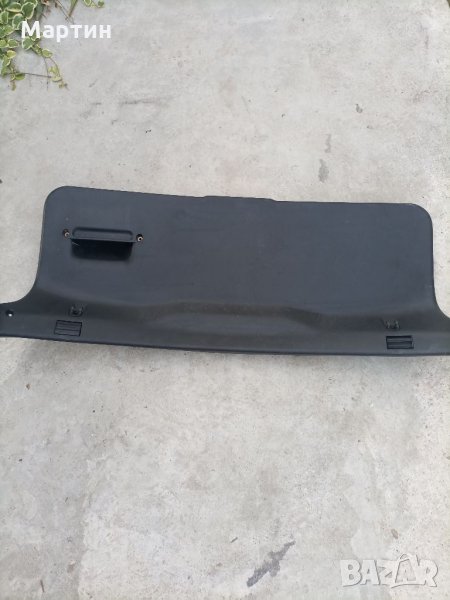 Кора ( пластмасова ) на заден капак ( багажник ) за Опел Астра, снимка 1