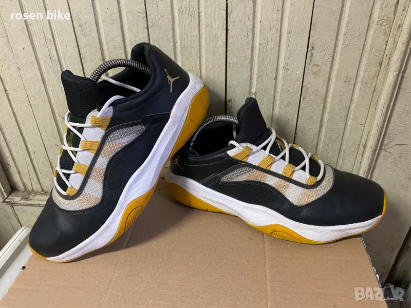 ''Jordan 11 CMFT Low Black Gold White''оригинални маратонки 42.5 номер, снимка 1