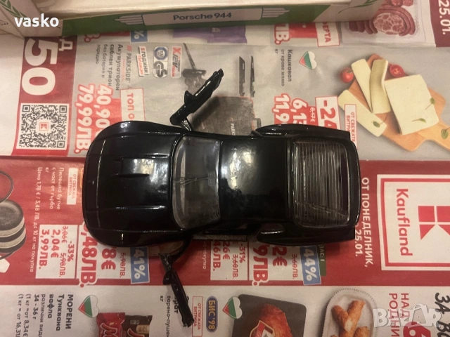 Английско Корги 1:43 Порше 944, снимка 6 - Колекции - 53250210