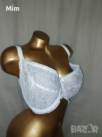 M&S 95 G Бял дантелен сутиен, снимка 2 - Бельо - 51048143