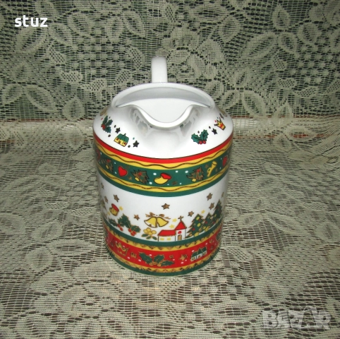 Порцеланови кани с коледни мотиви, нови, снимка 6 - Аксесоари за кухня - 52589379
