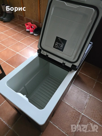 Хладилник за кола за влекач Mercedes-Benz