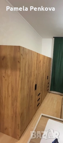 Продавам 2 бр. гардероби 