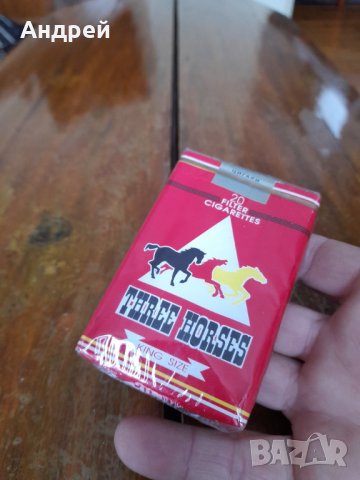 Стар пакет Three Horses, снимка 2 - Други ценни предмети - 39039569