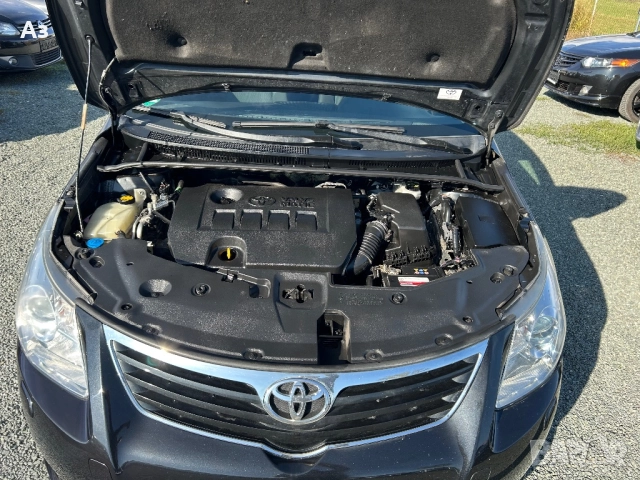 Toyota Avensis Бензин, снимка 9 - Автомобили и джипове - 52393202