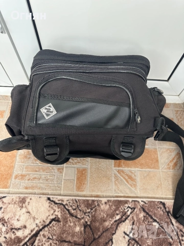 Чанта за резервоар на мотоциклет 