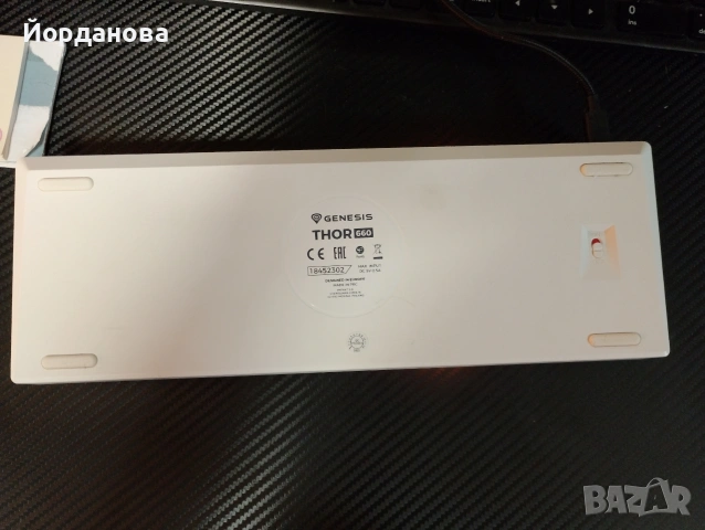 Механична геймърска клавиатура Genesis (60% формат), снимка 4 - Клавиатури и мишки - 53932149