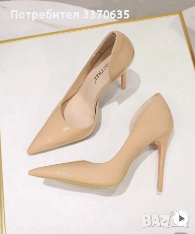 Дамски бежови високи обувки 