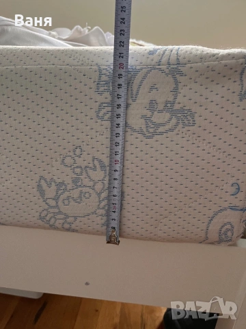 IKEA легла с рамки и матраци и бюра със столове, снимка 5 - Мебели за детската стая - 53142771