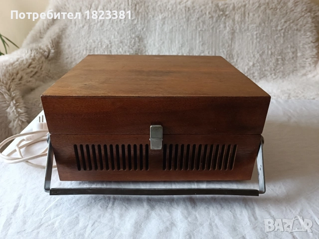 Ретро грамофон Ритъм 