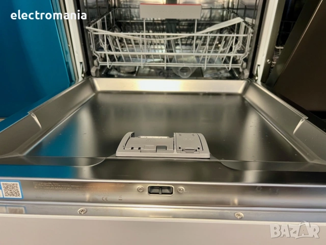 НЕУПОТРЕБЯВАНА!!! съдомиялна Bosch Serie 4 SilencePlus SMS4EMW01, снимка 3 - Съдомиялни - 53936156