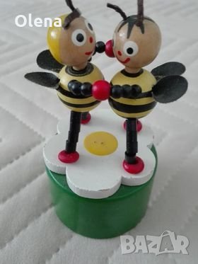 Стара подвижна играчка ,,Танцуващи пчели,,, снимка 3 - Колекции - 30560425