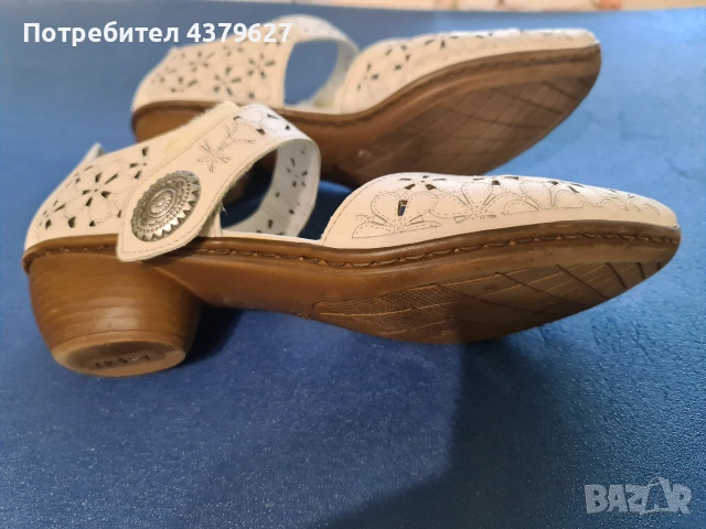 Обувки бели Rieker