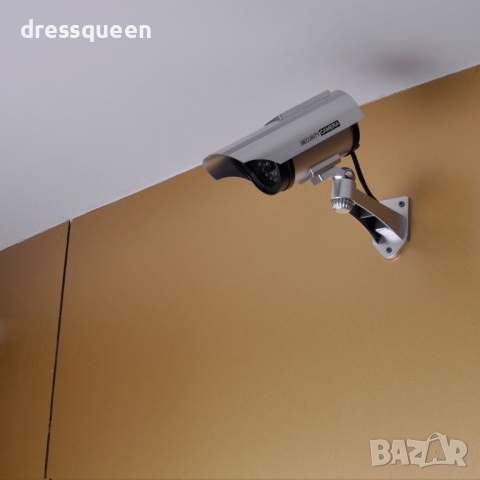1200 Фалшива камера за видеонаблюдение с вграден соларен панел и мигащ светодиод, снимка 4 - Други стоки за дома - 44572017
