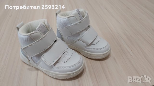 Бебешки кецове H&M, снимка 1 - Бебешки обувки - 30143380