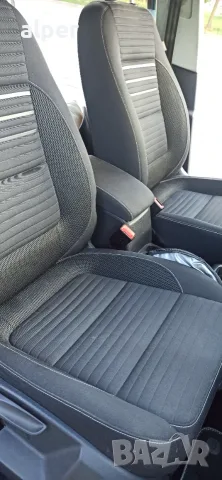 VW Tiguan  2.0 TDİ, снимка 8 - Автомобили и джипове - 56277914