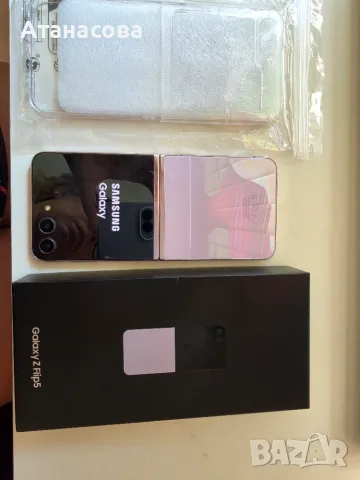 Samsung Z Flip 5 с вътрешен дисплей за ремонт