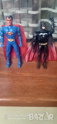 Екшън фигури на Superman и Batman-13 см