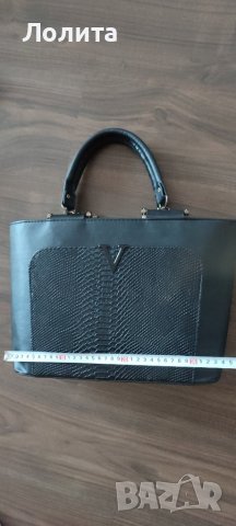 Чанта черна твърда , снимка 3 - Чанти - 42078196