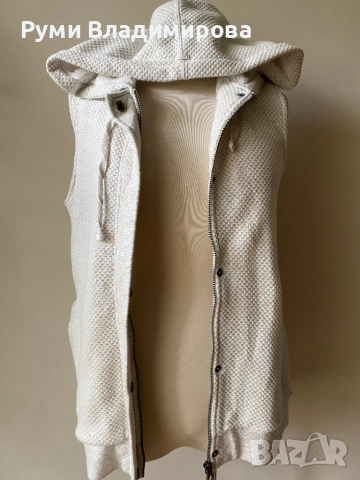 Грейка с качулка Volkom, с етикет, снимка 2 - Елеци - 52637818