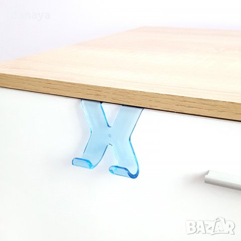 1695 Пластмасова прозрачна закачалка за вратичка с форма X, снимка 3 - Аксесоари за кухня - 30311393