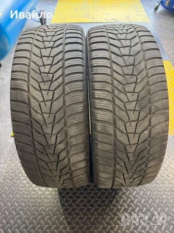 Продавам 2 броя зимни гуми 225.45.19 на 1 сезон дот 2022 Hankook 