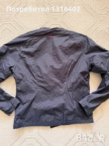 Дамско спортно яке размер S, снимка 4 - Якета - 52260780