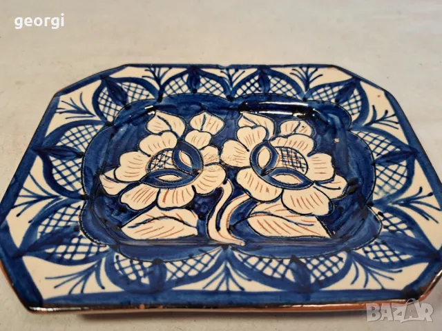 малко керамично изрисувано плато  23/1