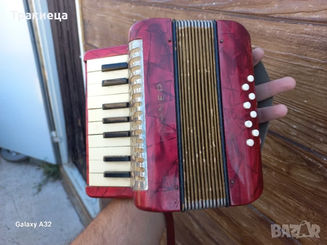 МАЛЪК АКОРДЕОН HOHNER 