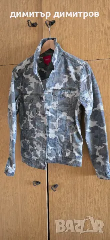 камуфлажно дънково яке Guess