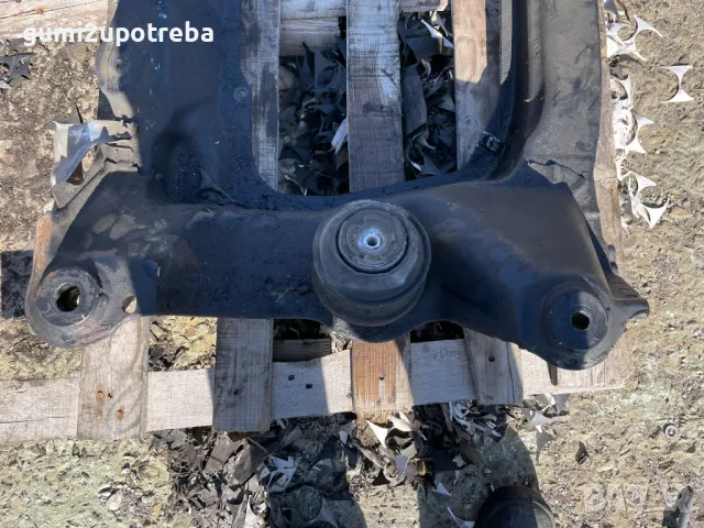 Преден Мост Магаре Mercedes E class W211 4Matic Tmodel 320CDI, снимка 2 - Части - 50211832