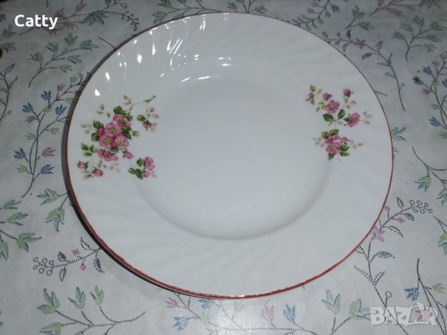 Порцеланови големи чинии, снимка 1 - Чинии - 40039547
