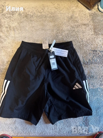 Adidas къси панталони S НОВО