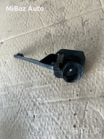 Държач предна броня БМВ Е90 91 BMW, снимка 3 - Части - 48595325