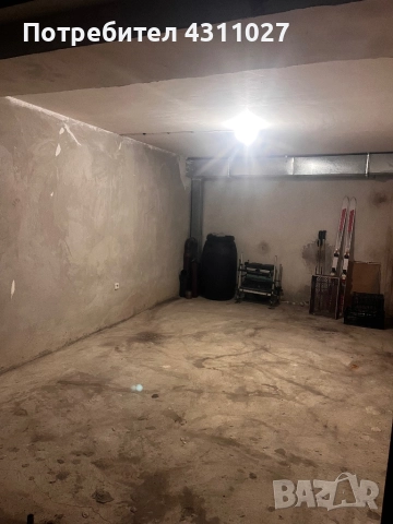 Два гаража кв. Колю Фичето, снимка 5 - Гаражи и паркоместа - 52369765