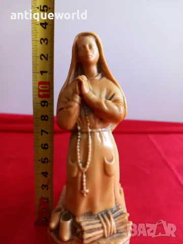 Стара Френска Статуетка Коленичещата Дева 1960те , снимка 7 - Антикварни и старинни предмети - 48527850