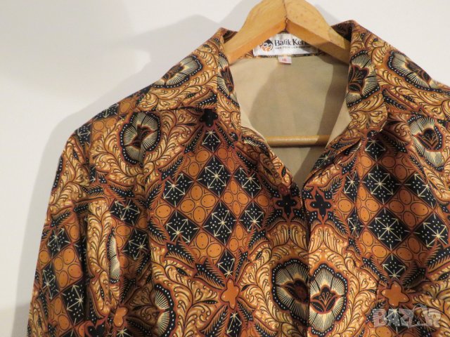 бутикова мъжка  риза с ефектни шарки и  златисти орнаменти-  Batik Keris.- красота която спира дъха 