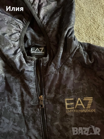 Пролетно яке Armani камуфлаж , снимка 2 - Якета - 54255442