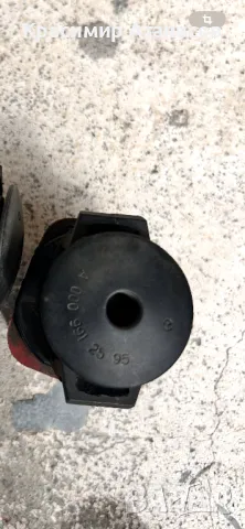A1695040114. Тампон държач воден радиатор за Мерцедес ц-класа W204. , снимка 5 - Аксесоари и консумативи - 49768403