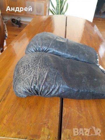 Стари боксови,спаринг ръкавици #2, снимка 2 - Други ценни предмети - 31567144