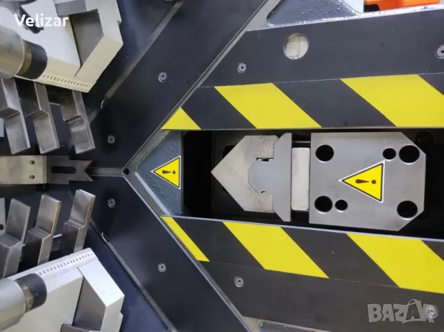 Автоматична ъглонабивна машина Pressta Eisele 2000 Германия, снимка 11 - Други машини и части - 49860098