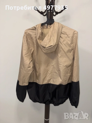 Ветровка на Jordan Anorak, снимка 2 - Суичъри - 56483155