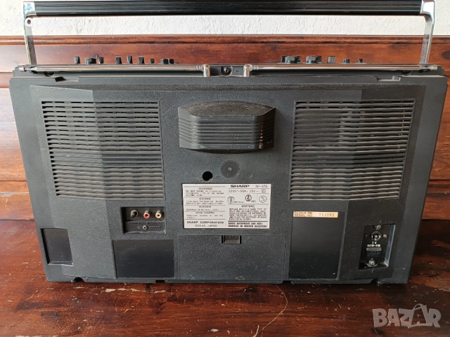 Касетофон Sharp, снимка 6 - Радиокасетофони, транзистори - 54319647