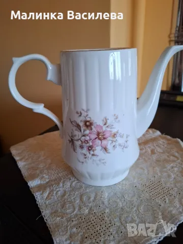Чайник костен порцелан , снимка 3 - Сервизи - 49249807