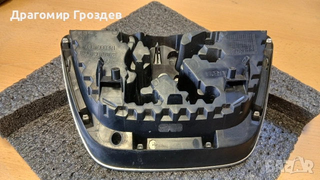 Предна емблема (лого) за Peugeot 3008, 5008 / Пежо 3008, 5008 (2009-2013), снимка 4 - Части - 53973660