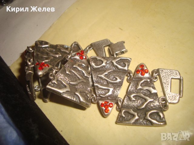 ПРЕКРАСНА ПОСРЕБРЕНА ОКСИДИРАНА ОРНАМЕНТИРАНА АРТ ГРИВНА с ФАСЕТИРАНИ ГРАНАТИ 27881, снимка 5 - Гривни - 37096658