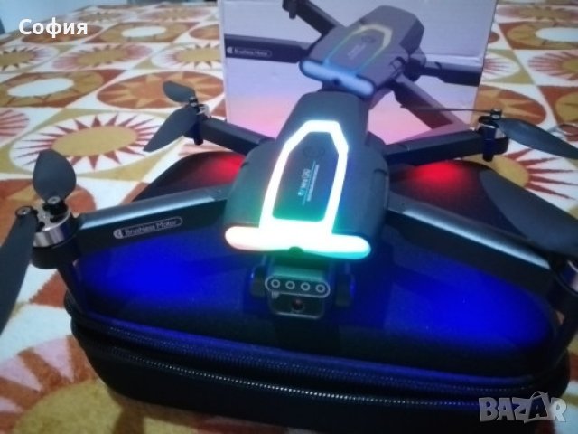 WIFI FPV професионален мини RC сгъваем дрон , снимка 17 - Дронове и аксесоари - 44479956