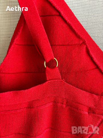 GUESS - къса червена рокля, снимка 12 - Рокли - 44652749