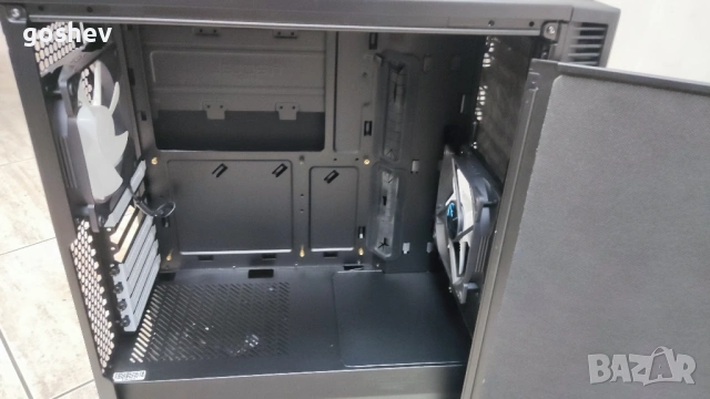 Кутия за настолен компютър Fractal Design Define C, снимка 8 - Геймърски - 54075467