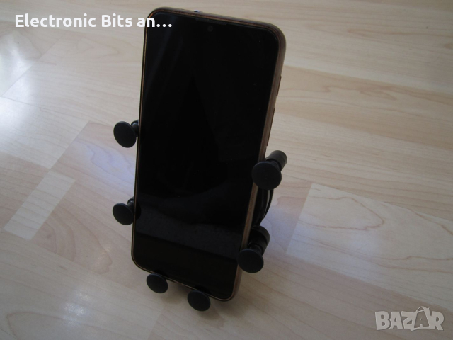 Универсална 6-точкова стойка за телефон - нова, снимка 2 - Зарядни за кола - 52392795